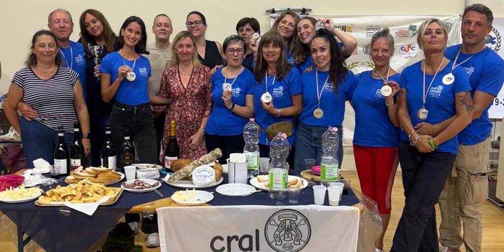 Debutto dell’Università di Pavia alla sfida nazionale di mini Dragon Boat per dipendenti universitari